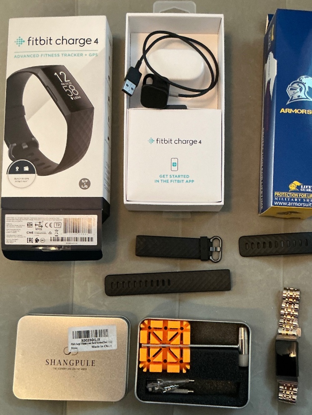 Fit Bit including extra band and accessories
